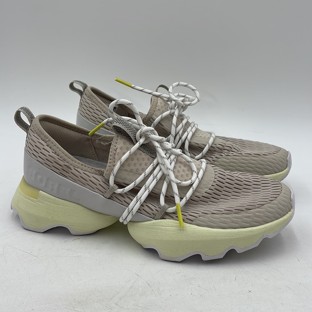 SOREL Women's Kinetic Impact Lace Shoe sz 7.5